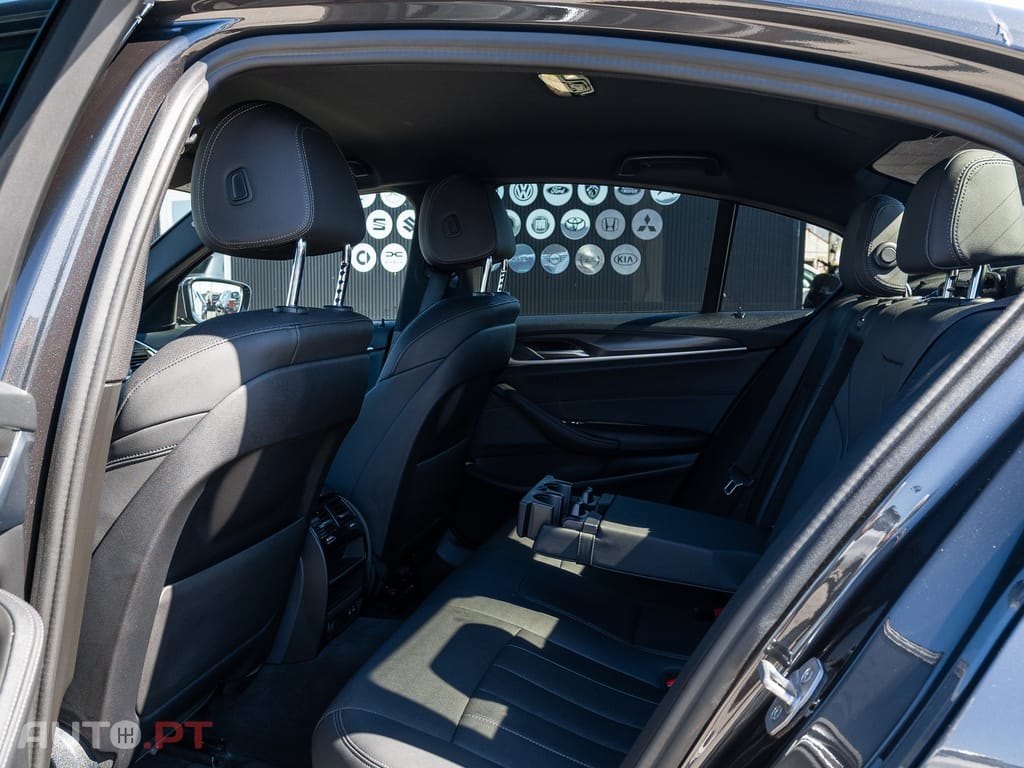 BMW 530 e Pack M — fotografia 14