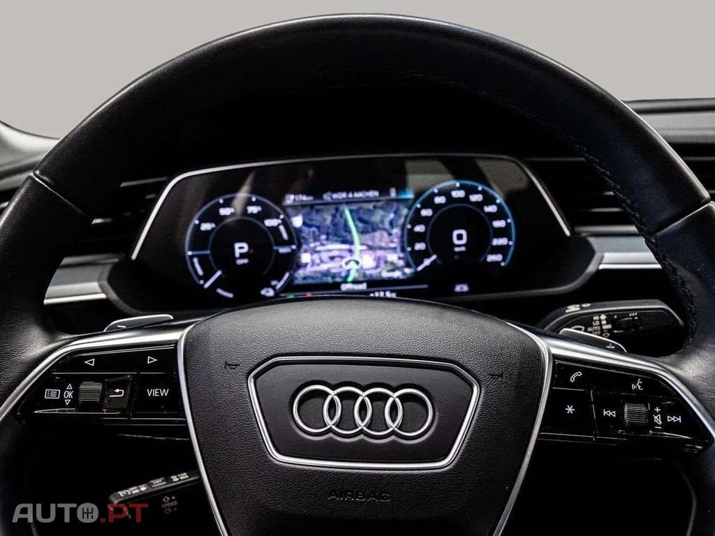 Audi E-Tron I.V.A DEDUTÍVEL 55  ADVANCED