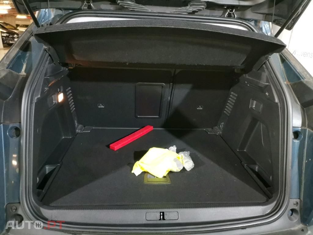 Peugeot 3008 1.2 PureTech Allure Pack EAT8