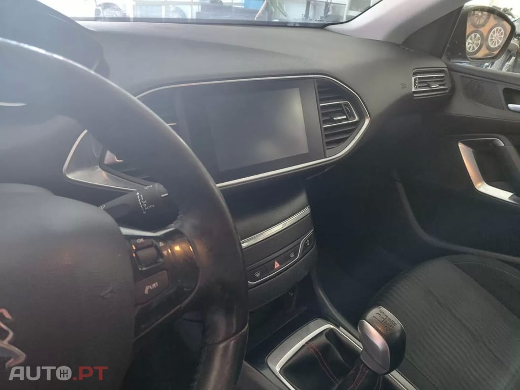 Peugeot 308 1.2 PureTech Style