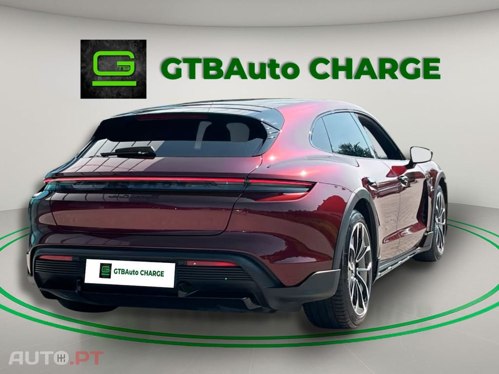 Porsche Taycan Turbo  BOSE I.V.A DEDUTIVEL