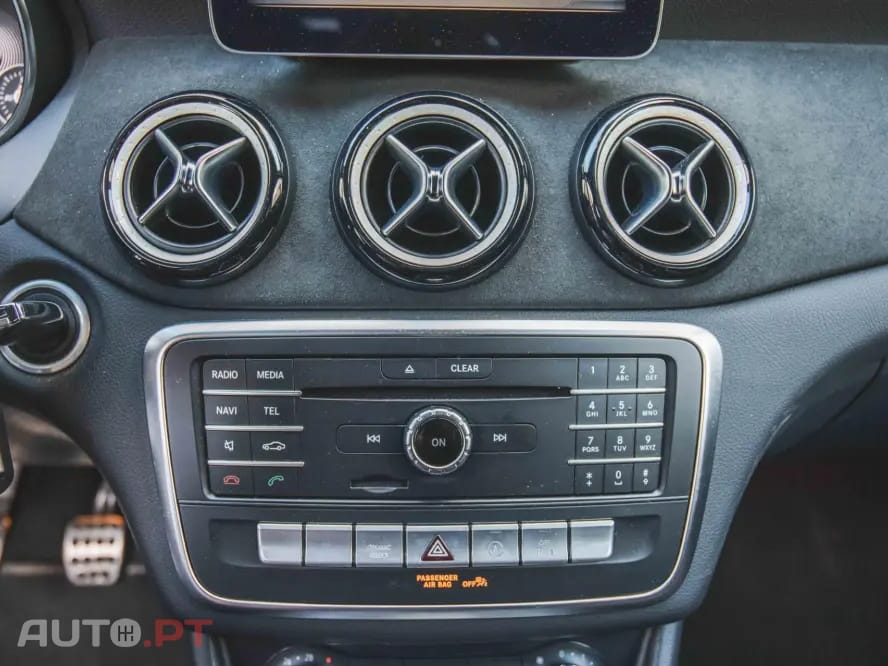Mercedes-Benz CLA 180 d Shooting Brake AMG Line