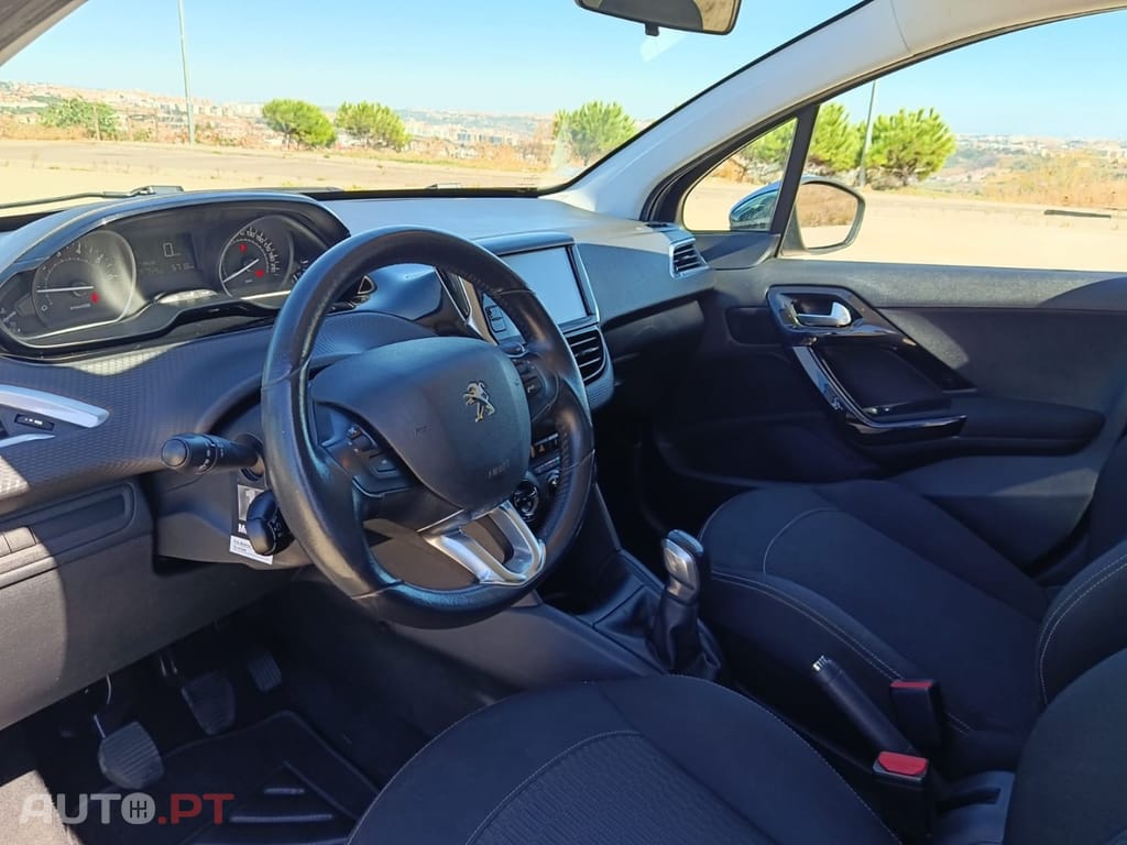 Peugeot 208 1.2 PureTech Style