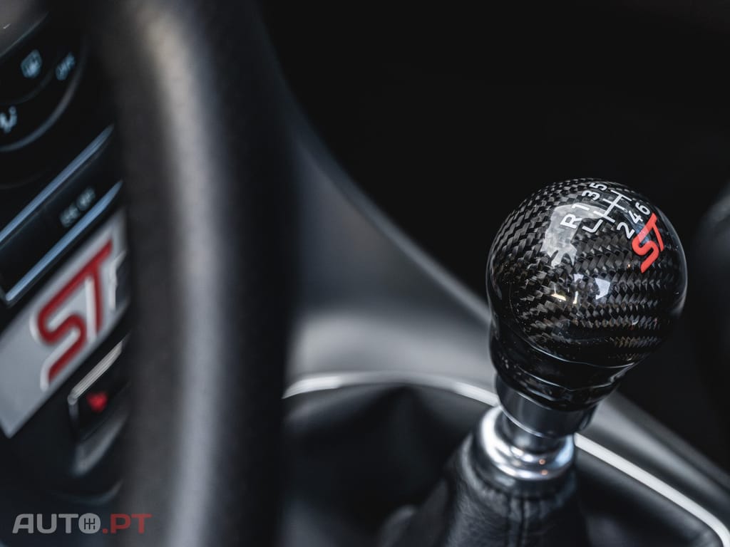 Ford Fiesta ST 200