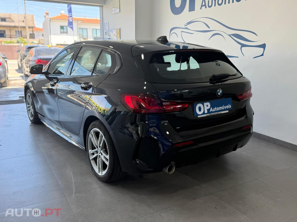 BMW 118 i Pack Desportivo M Auto
