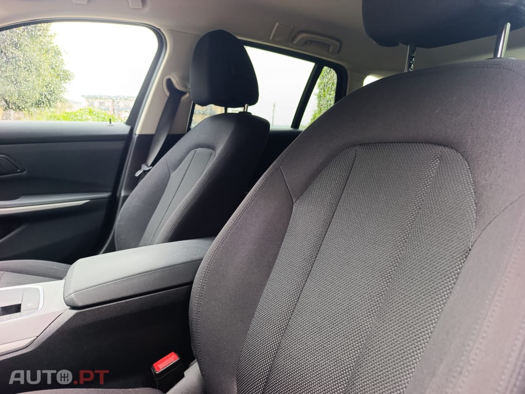 BMW 318 d Touring Line Sport Auto