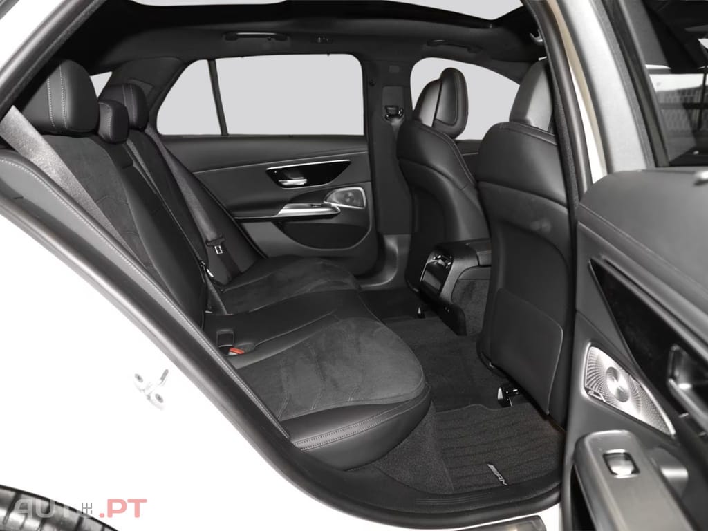Mercedes-Benz E 300 I.V.A DEDUTIVEL e T AMG 