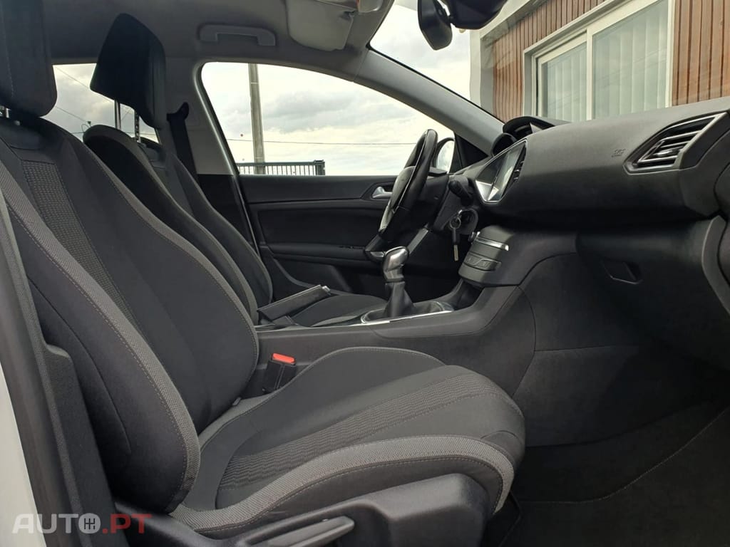 Peugeot 308 SW 1.6 BlueHDi Style