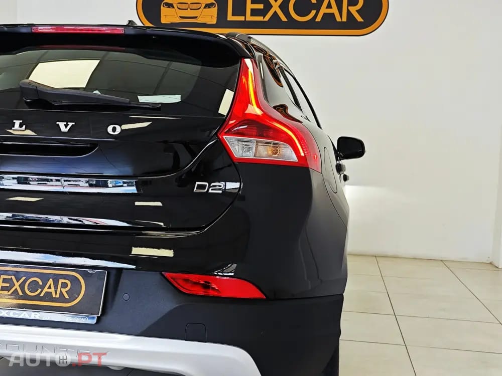 Volvo V40 Cross Country 1.6 D2 Momentum