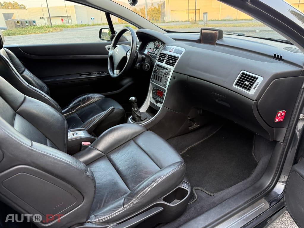 Peugeot 307 CC 2.0 Dynamique