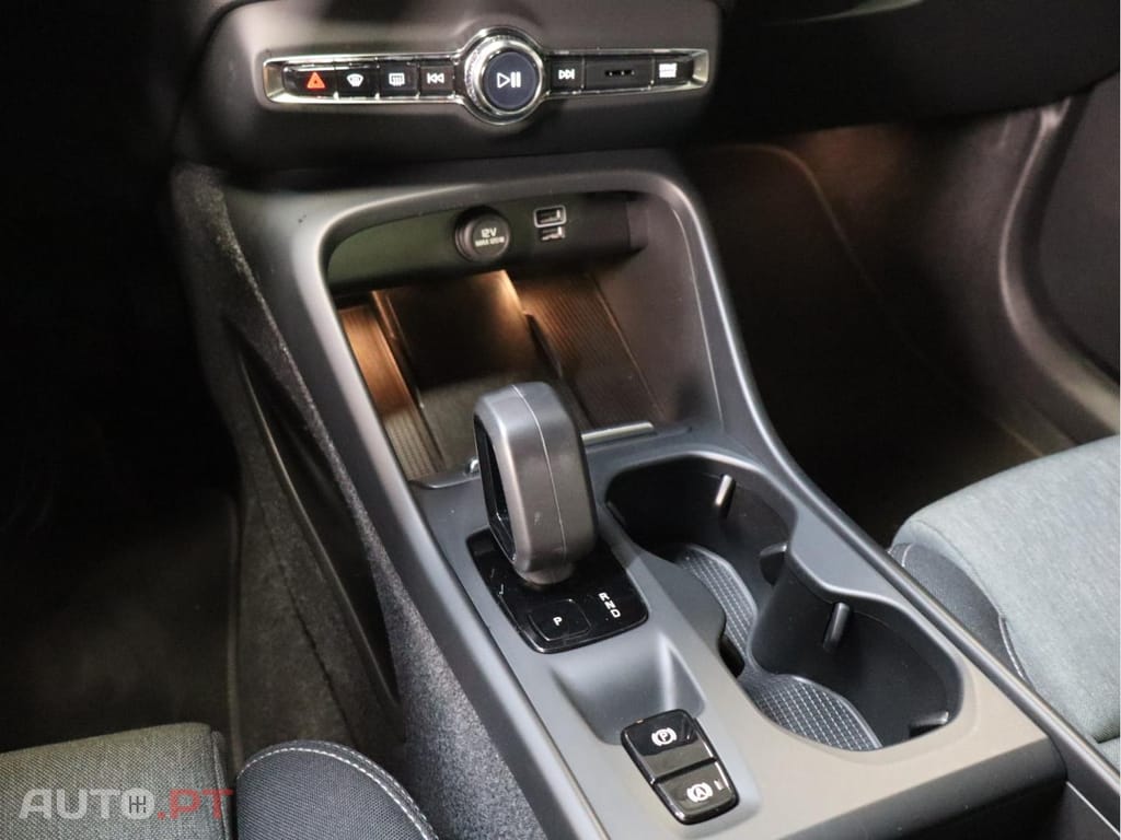 Volvo XC40 1.5 T4 PHEV Core