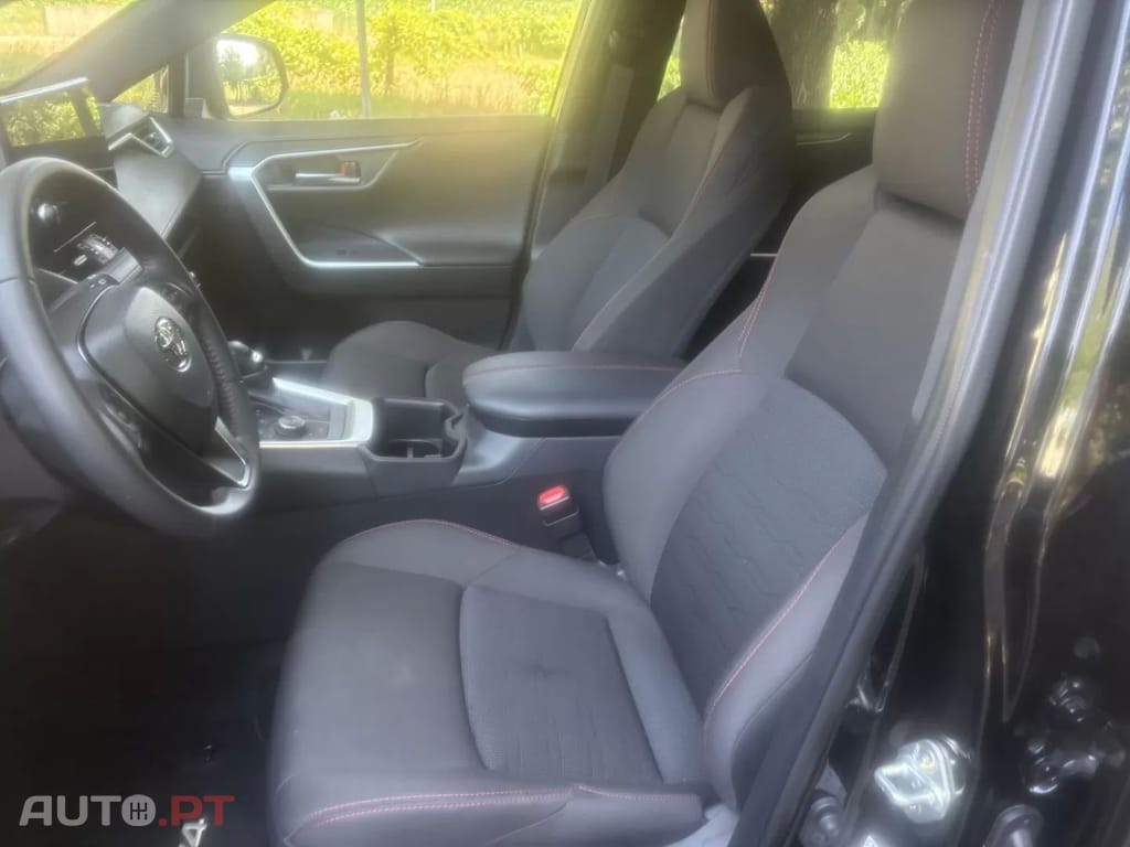 Toyota RAV4 2,5 Teamplayer