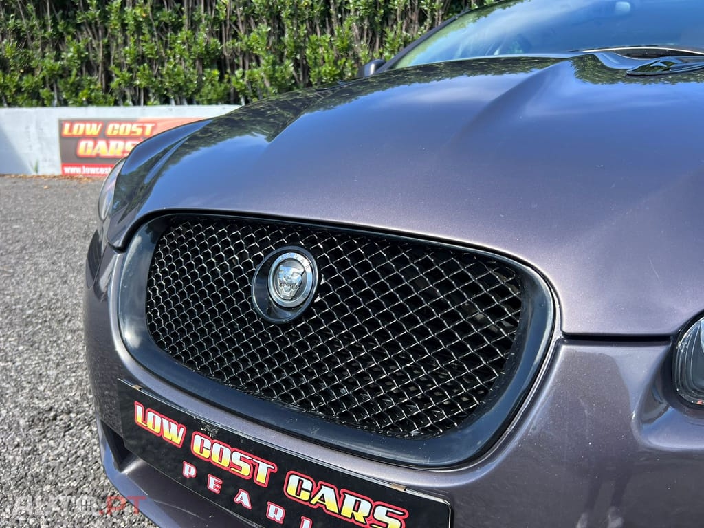 Jaguar XF 2.7 D V6 Luxury