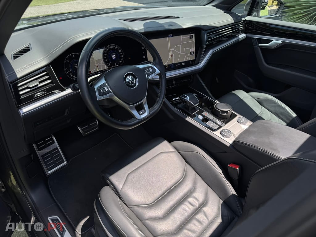 Volkswagen Touareg 3.0 TDI V6 R-Line