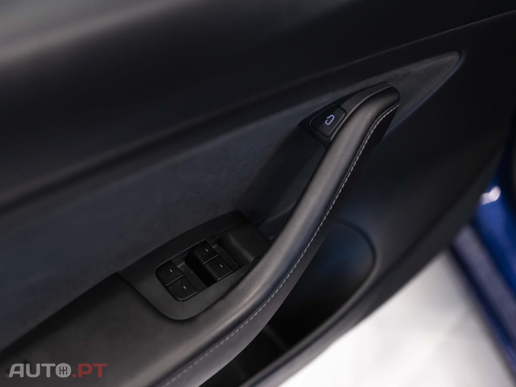 Tesla Model 3 Long Range AWD Dual Motor