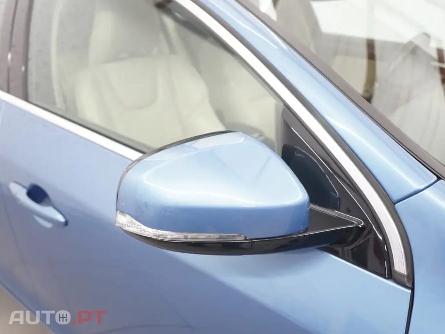 Volvo V60 2.4 D6 Summum AWD Phev
