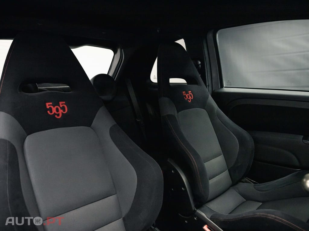Abarth 595 SCUDERIA ITALIA