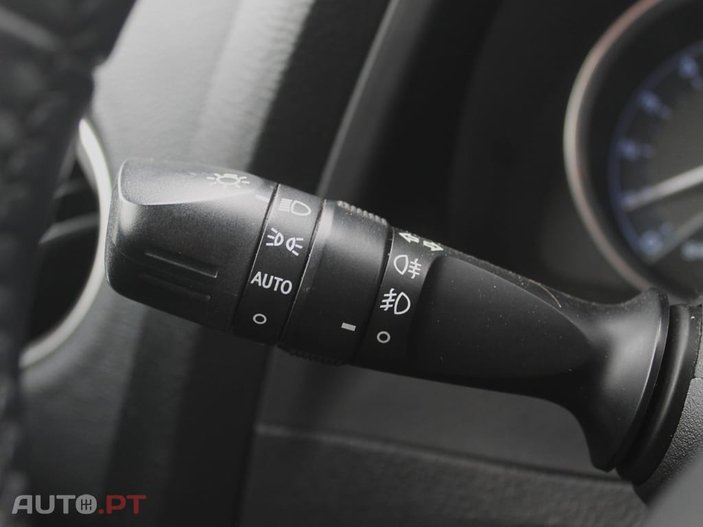 Toyota Auris 1.4 D-4D Exclusive