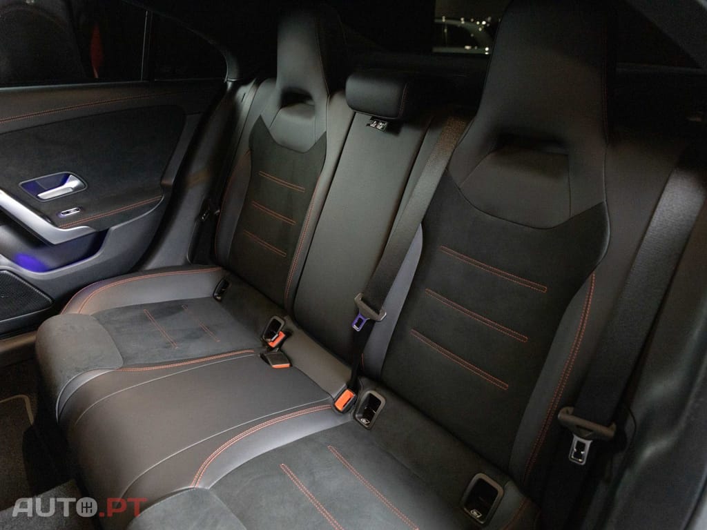 Mercedes-Benz CLA 250 e AMG Line