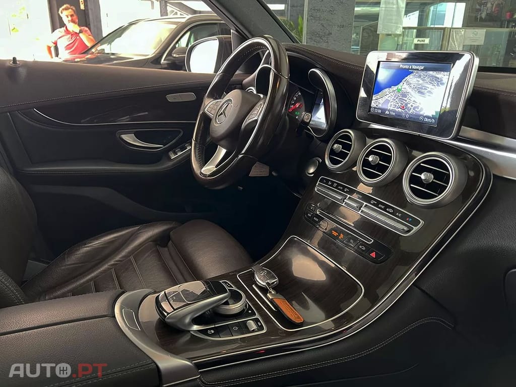 Mercedes-Benz GLC 220 D 4 MATIC