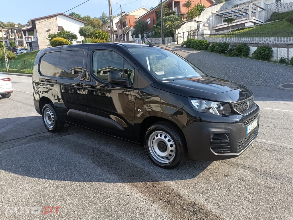 Peugeot Partner 1.5 BlueHdi Longa 2023 23.000Km