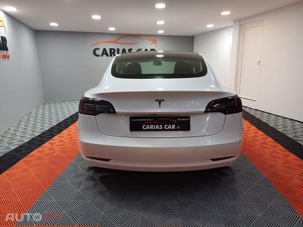 Tesla Model 3 Standard Range Plus RWD