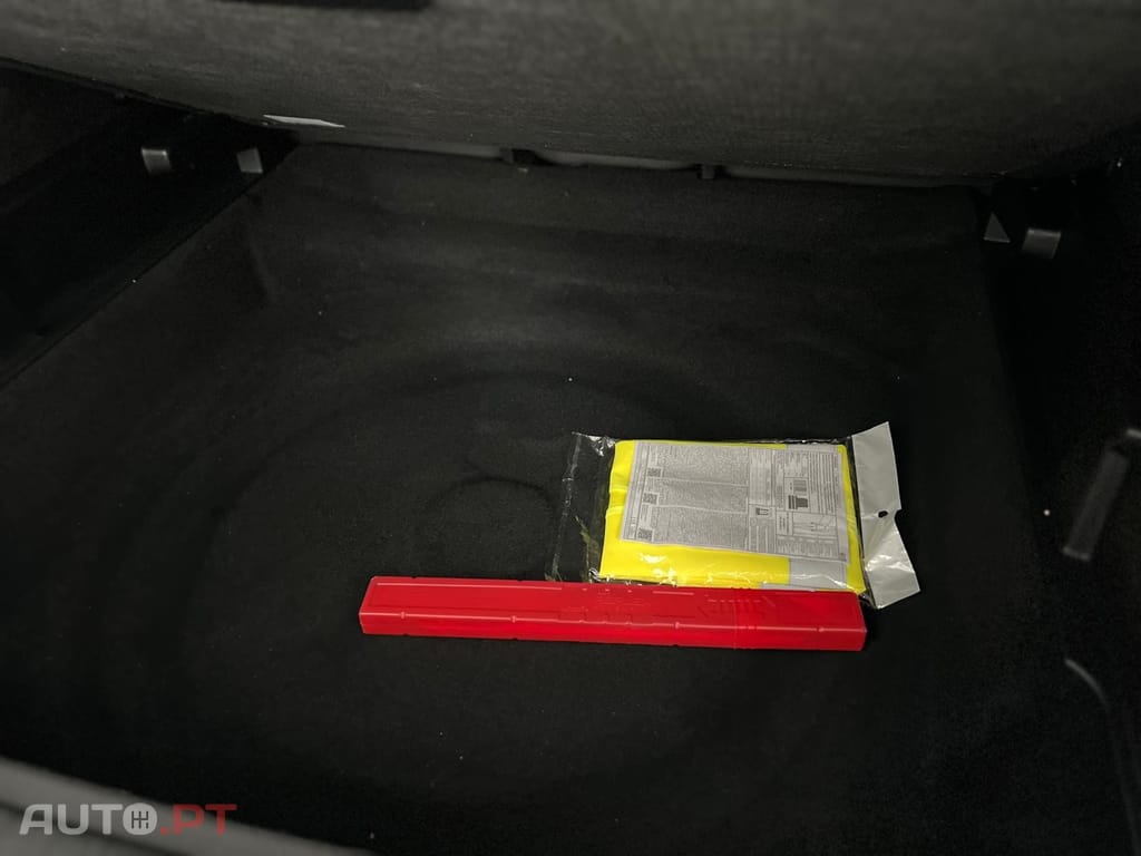 Peugeot 3008 1.2 Hybrid Allure Pack e-DCS6