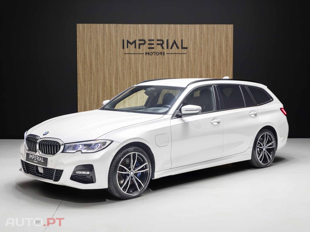BMW 330 e Touring Pack Desportivo M Pro Auto