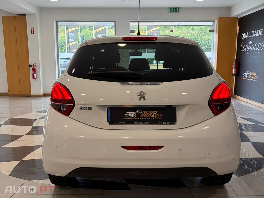 Peugeot 208 1.6 blueHDI Style