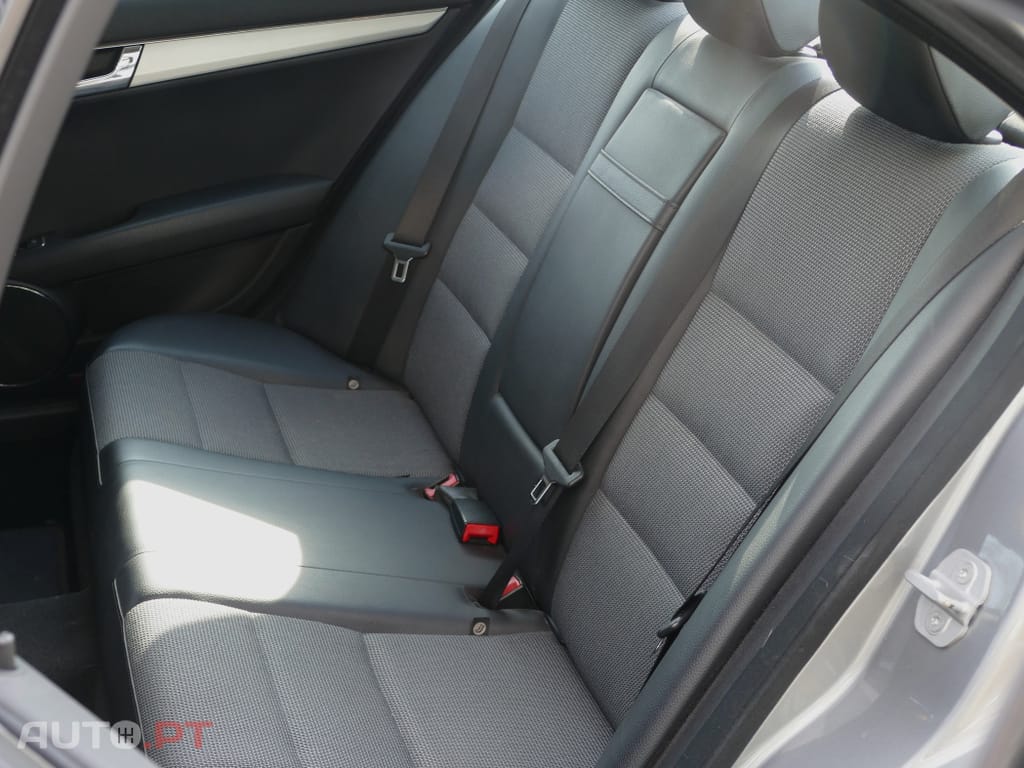 Mercedes-Benz C 250 CDi Avantgarde BlueEfficiency