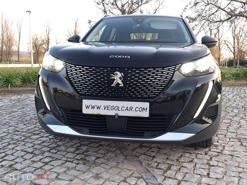 Peugeot 2008 1.2 PureTech Allure Pack