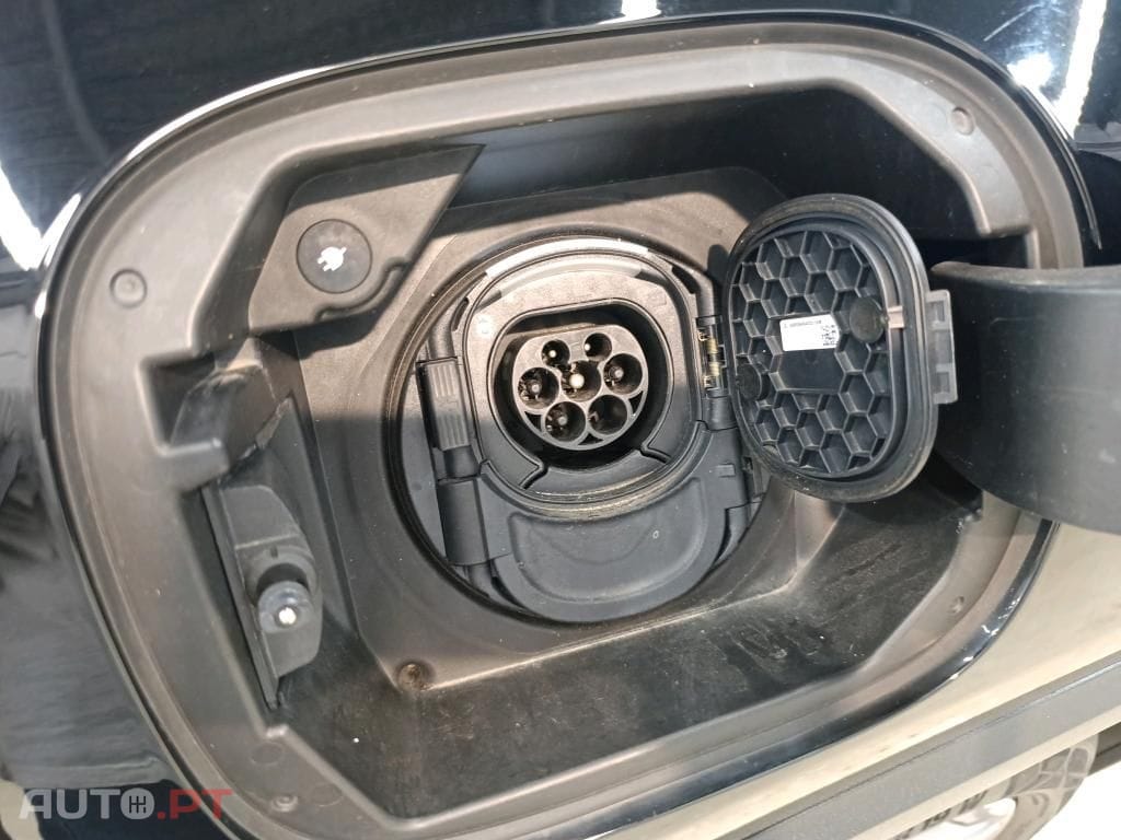 Mercedes-Benz GLA 250 e AMG Line