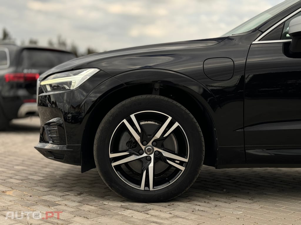 Volvo XC60 2.0 T8 PHEV R-Design Expression AWD