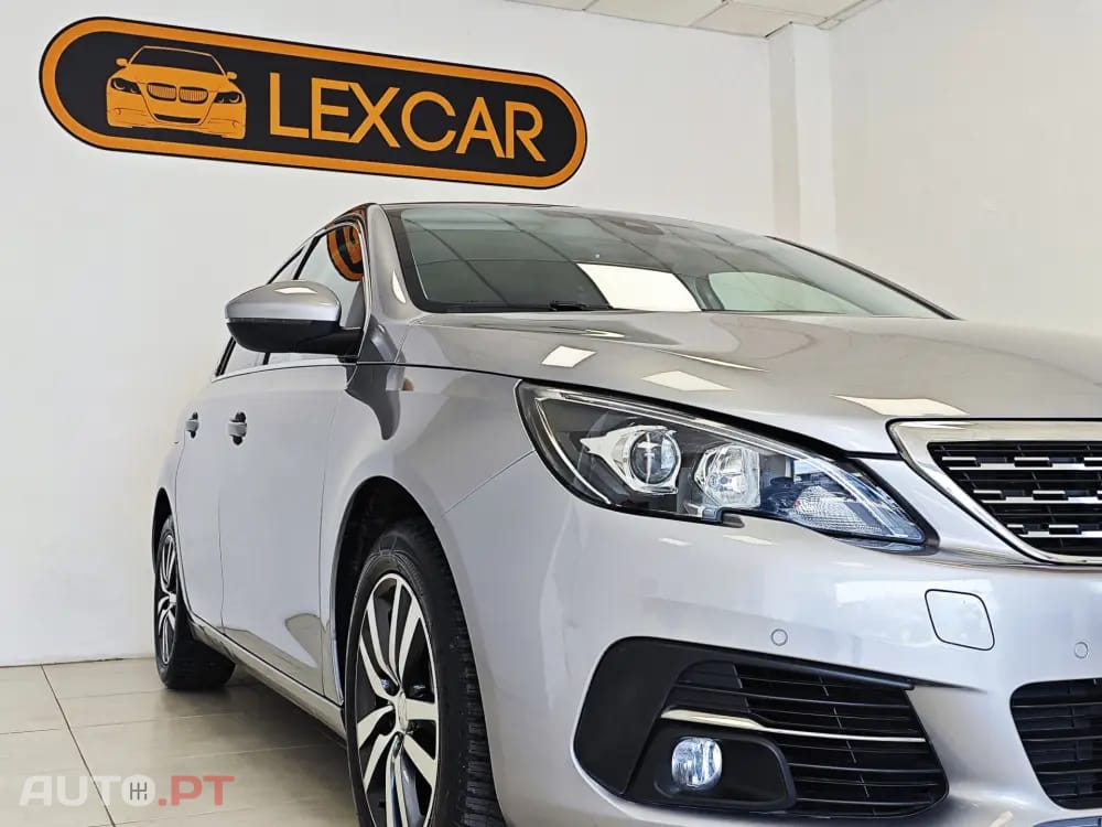 Peugeot 308 PureTech 130 EAT8 Allure Pack