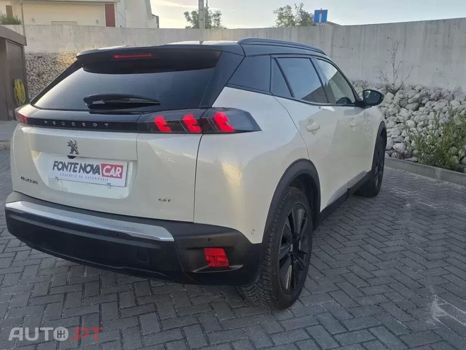 Peugeot E-2008 GT Pack