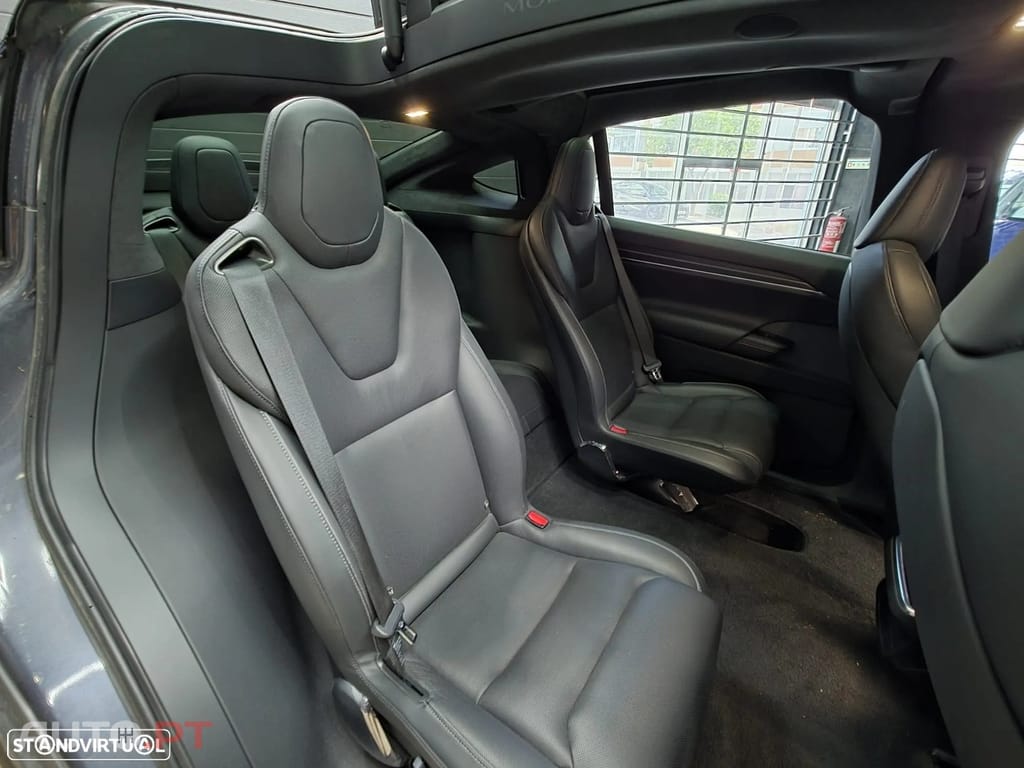 Tesla Model X Plaid AWD
