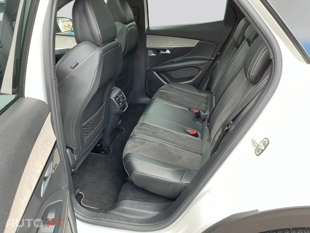 Peugeot 3008 1.5 BlueHDi 130cv GT I.V.A DEDUTIVEL 