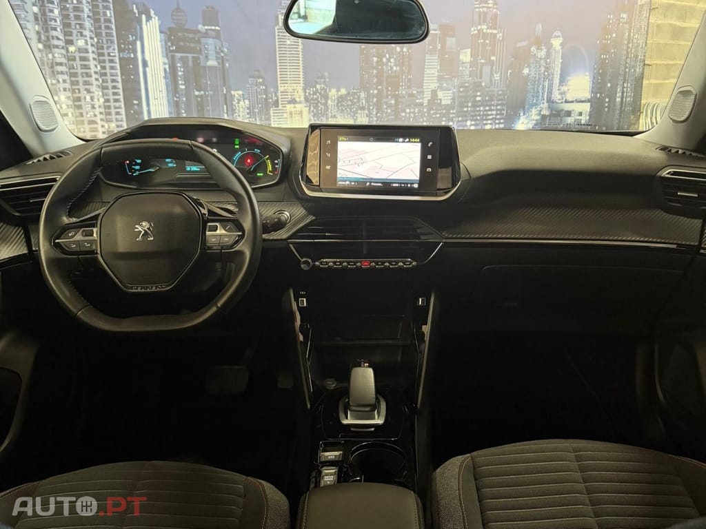 Peugeot E-2008 50 kWh Active