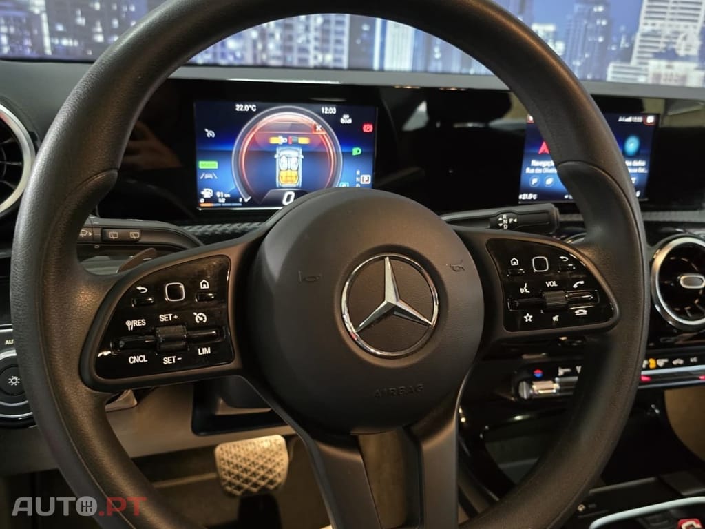 Mercedes-Benz CLA 250 e