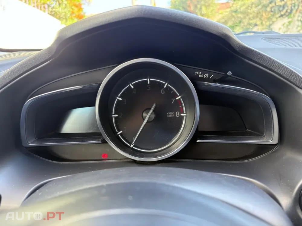 Mazda 3 1.5 Sky-G Evolve HS Navi