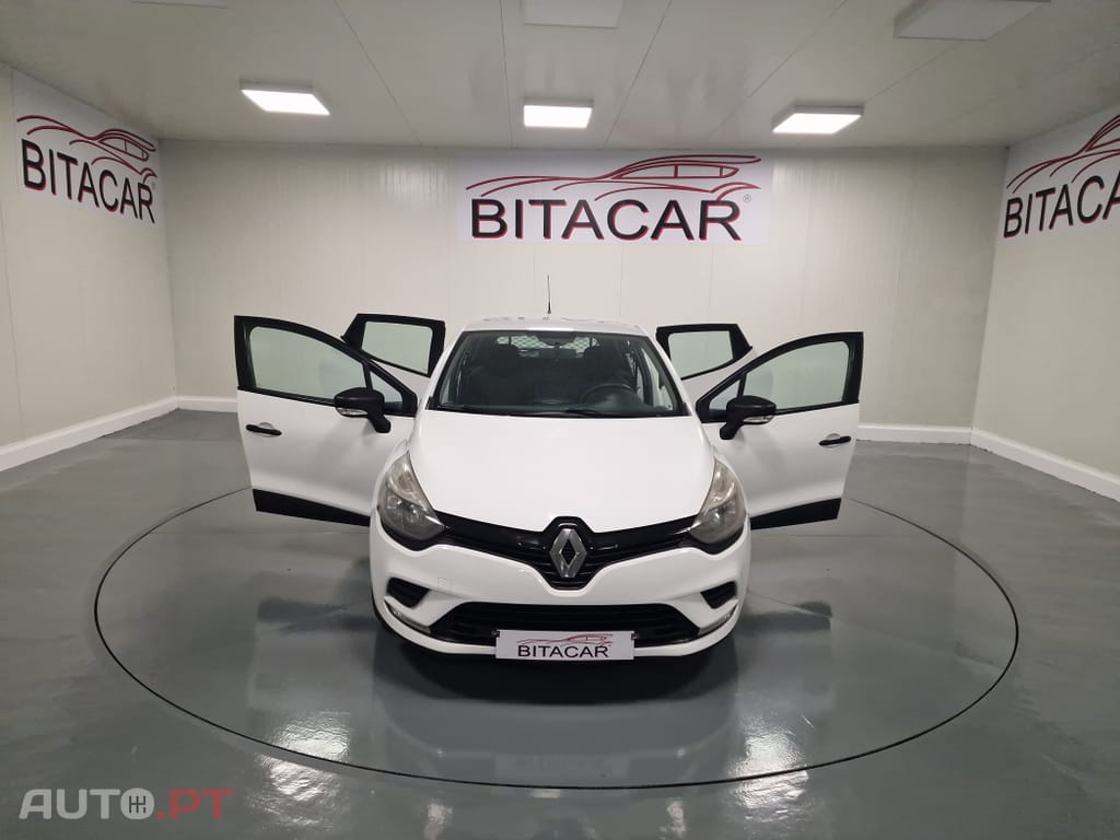 Renault Clio SOCIETE 1.5 DCI ZEN IVA DEDUTÍVEL