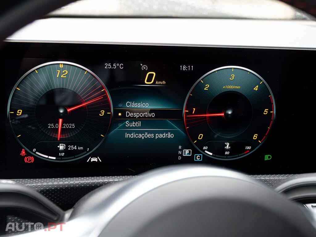 Mercedes-Benz A 180 d AMG Line PACK NIGHT
