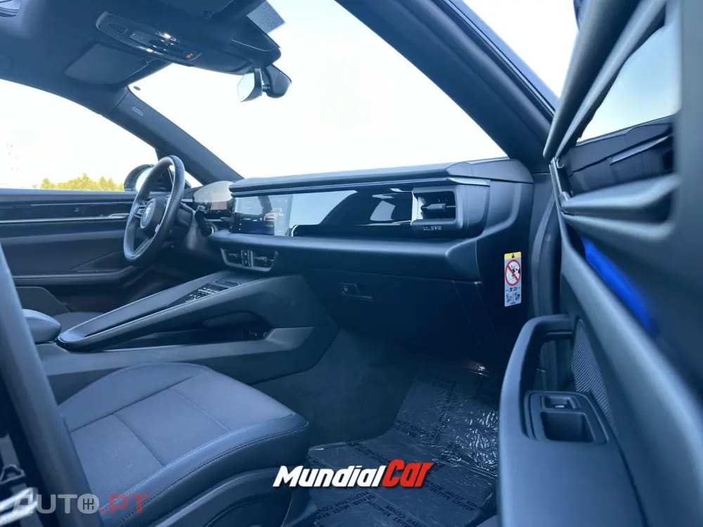 Porsche Macan Electric 4