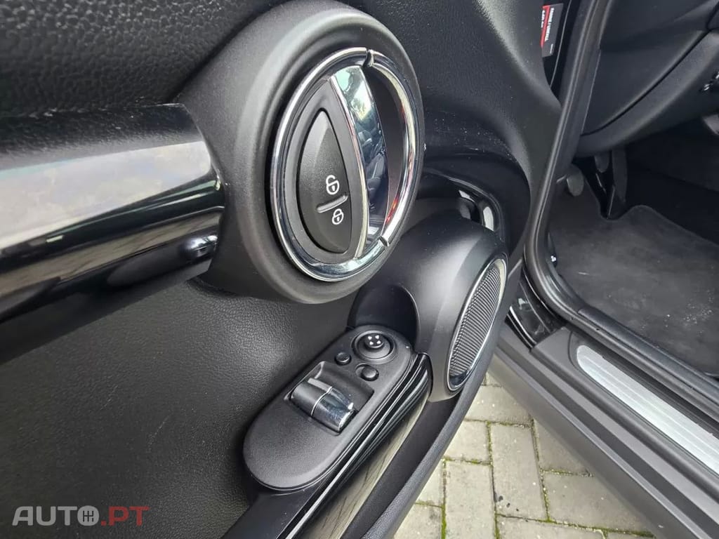 MINI Cooper COOPER D