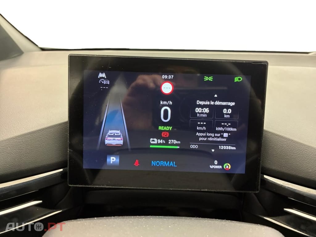 MG MG4 EV Standard 2WD