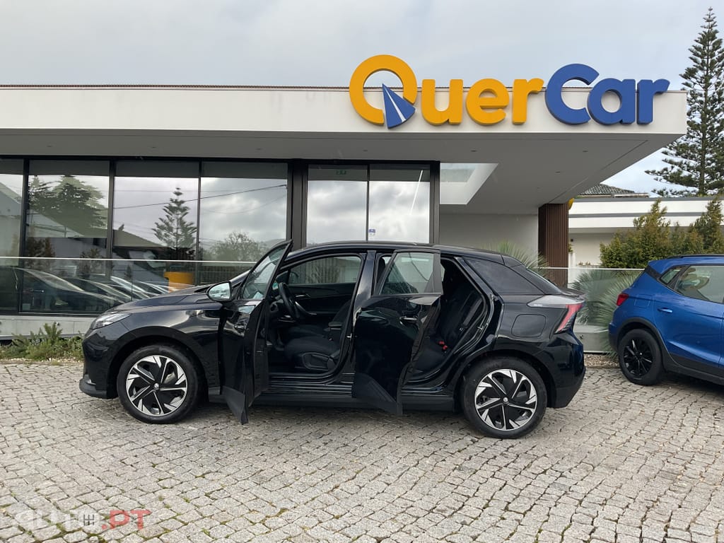 MG MG4 51 kWh Standard