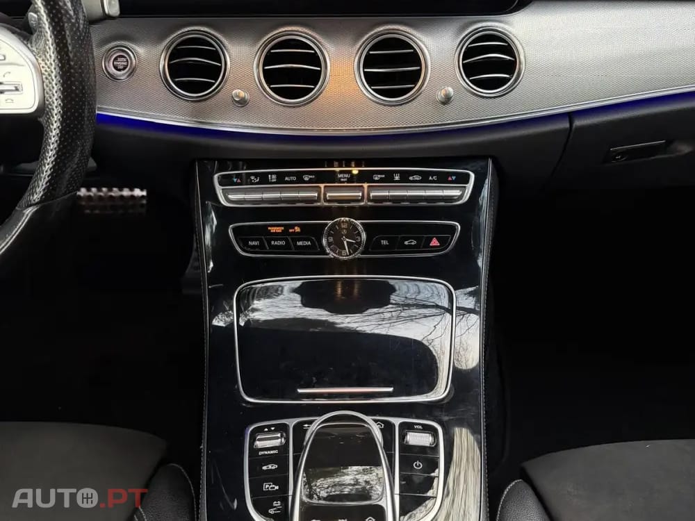 Mercedes-Benz E 300 de AMG Line