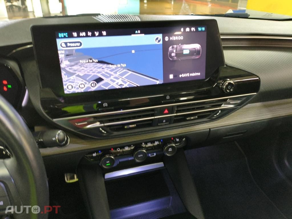 Citroen C5 1.6 Hybrid Shine Pack e-EAT8