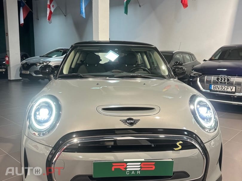 MINI Cooper Cooper SE