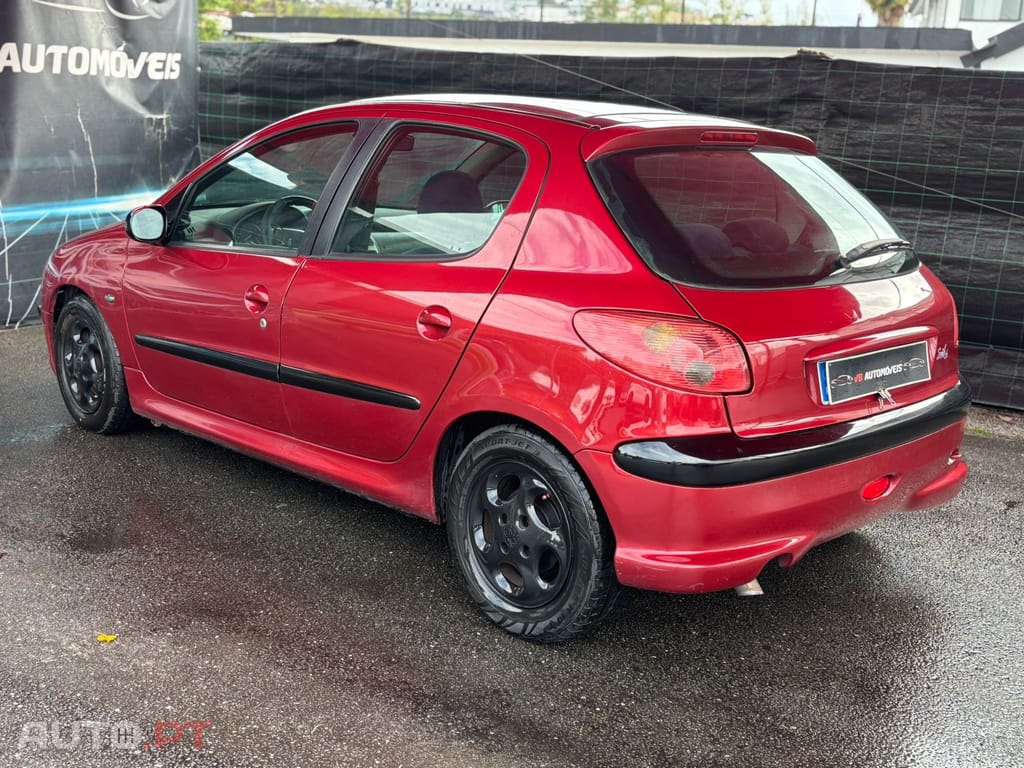 Peugeot 206 2.0 HDi XT